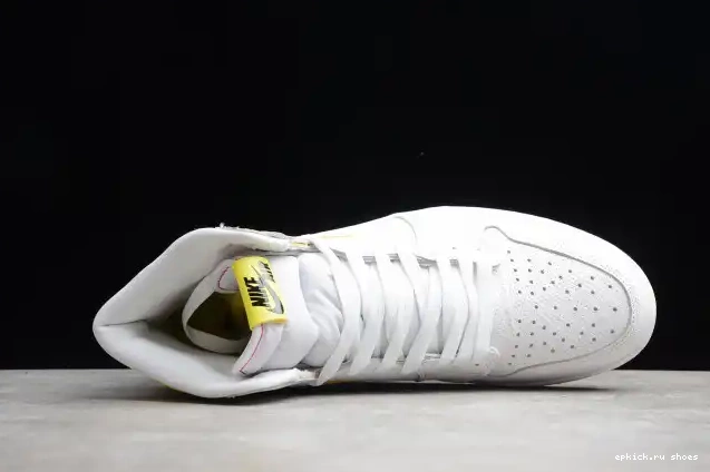 Cheap High Class First Jordan Air Retro 555088-170 OG 1 Flight 0418